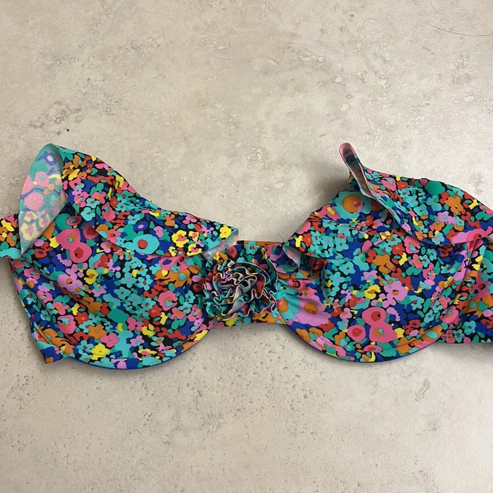 Swim two piece - Picture 2 of 5